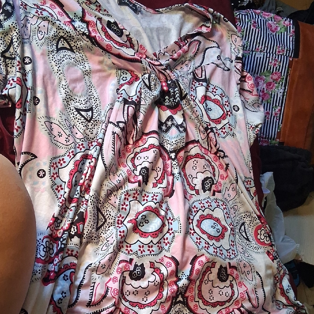 Stylish Pink Patterned Women's Top